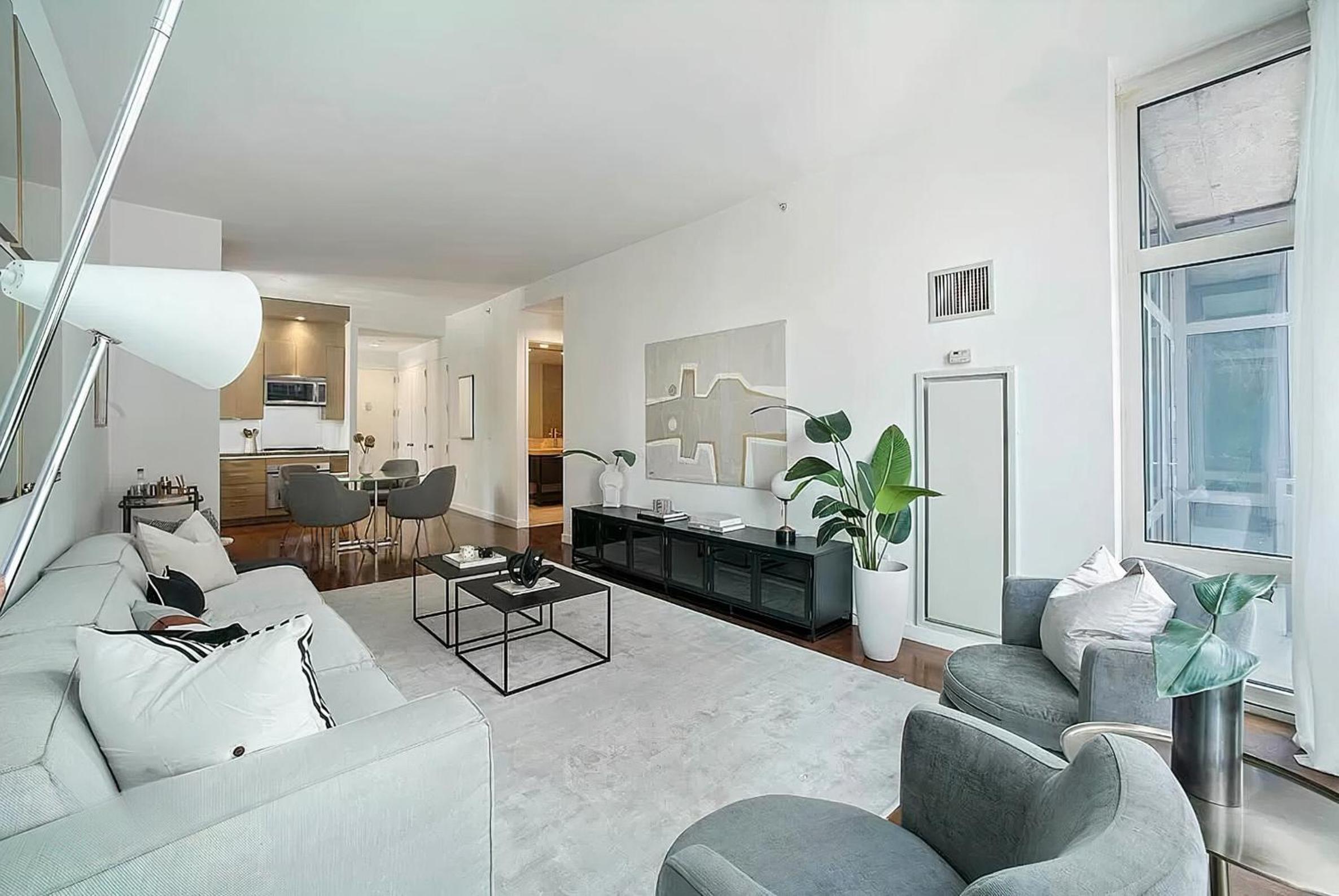 Luxurious Apartment in Times Square NYC - 30-Day Min Stay