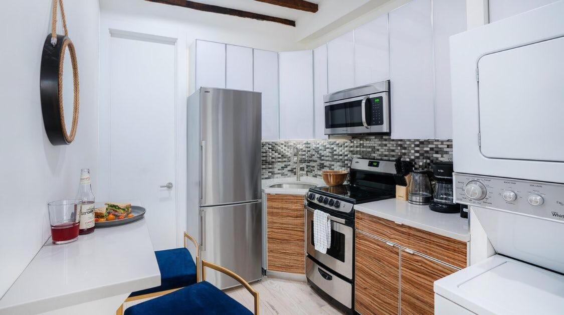 24-3 Prime Gramercy New Studio W D Terrace