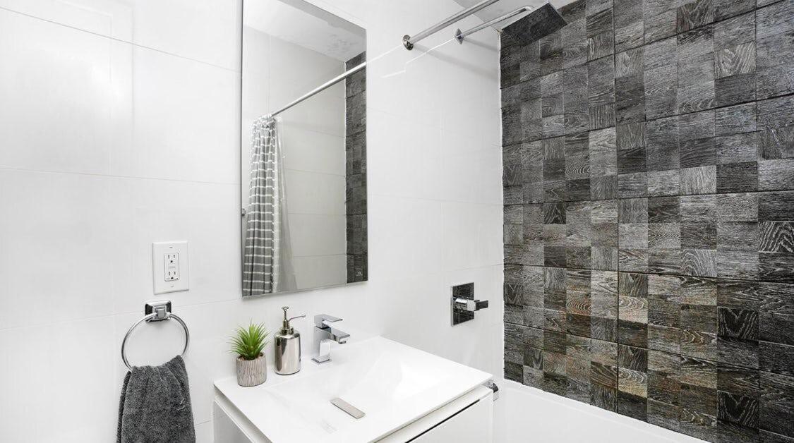 24-3 Prime Gramercy New Studio W D Terrace
