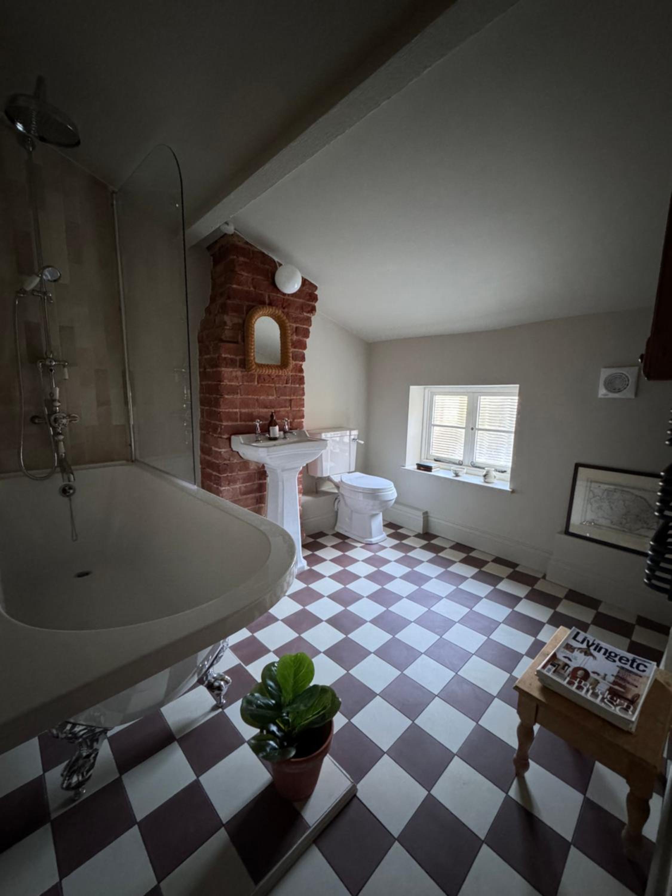 Luxury family and dog friendly cottage in North Norfolk, Aylsham