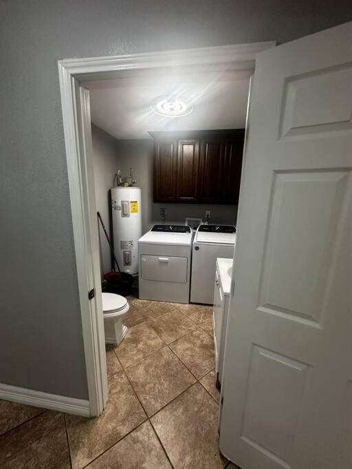 Spacious 5 bedroom home in Bridge City - Property Image 18