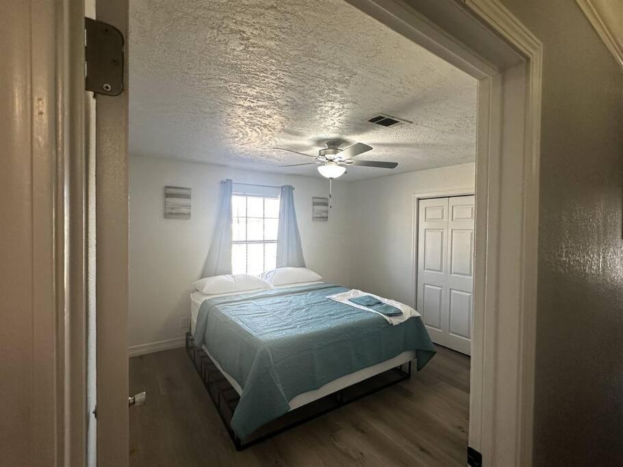 Spacious 5 bedroom home in Bridge City - Property Image 16