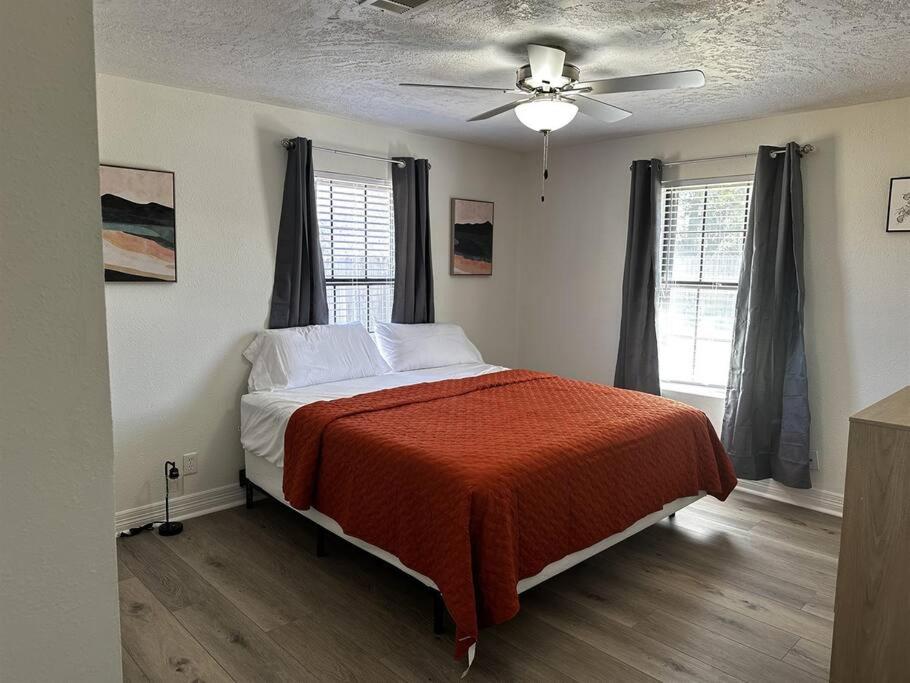 Spacious 5 bedroom home in Bridge City - Property Image 7
