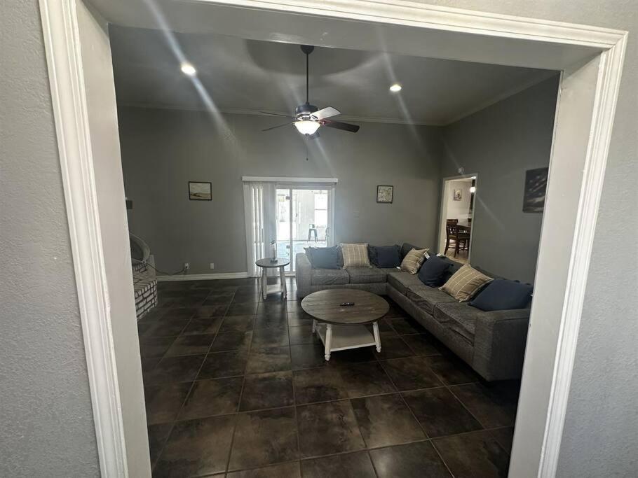Spacious 5 bedroom home in Bridge City - Property Image 4