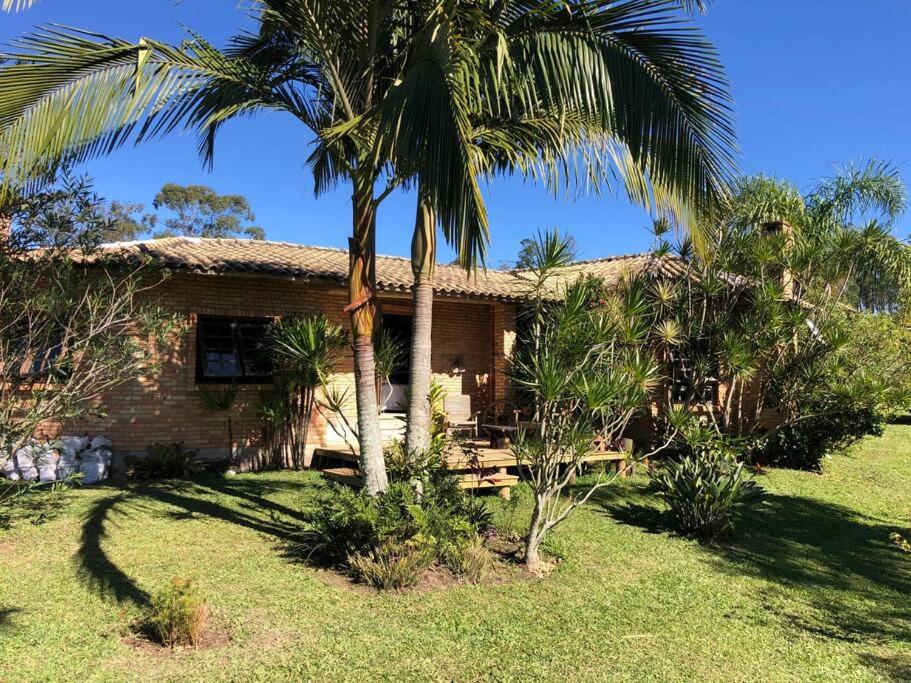 Casa de campo para relaxar em meio à natureza!
