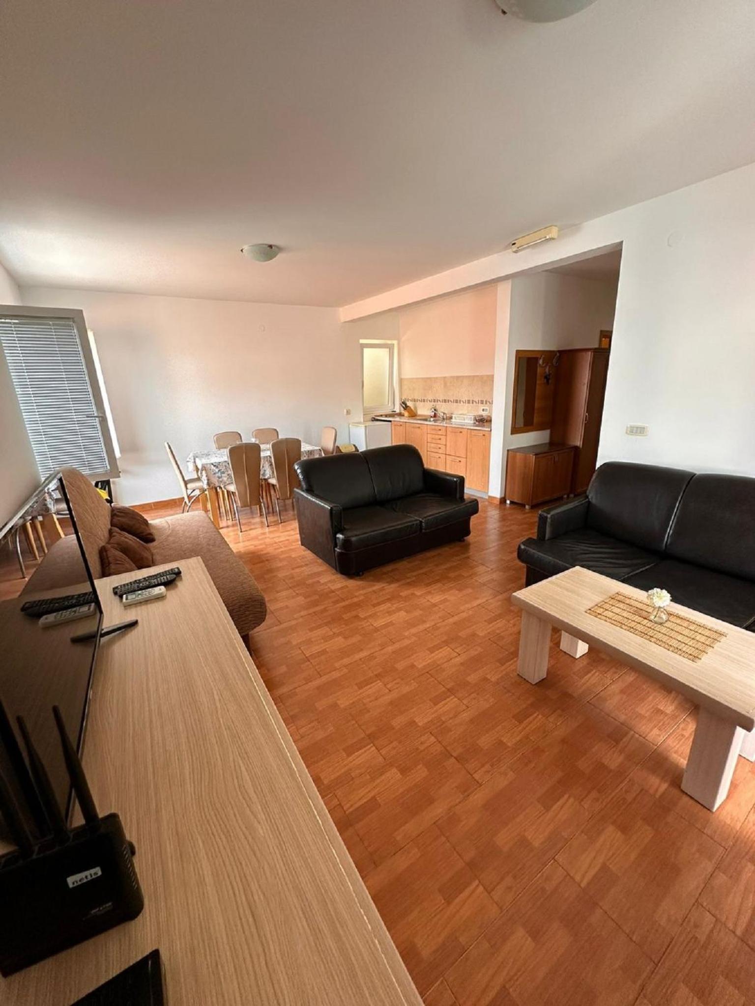 Apartments Djuro