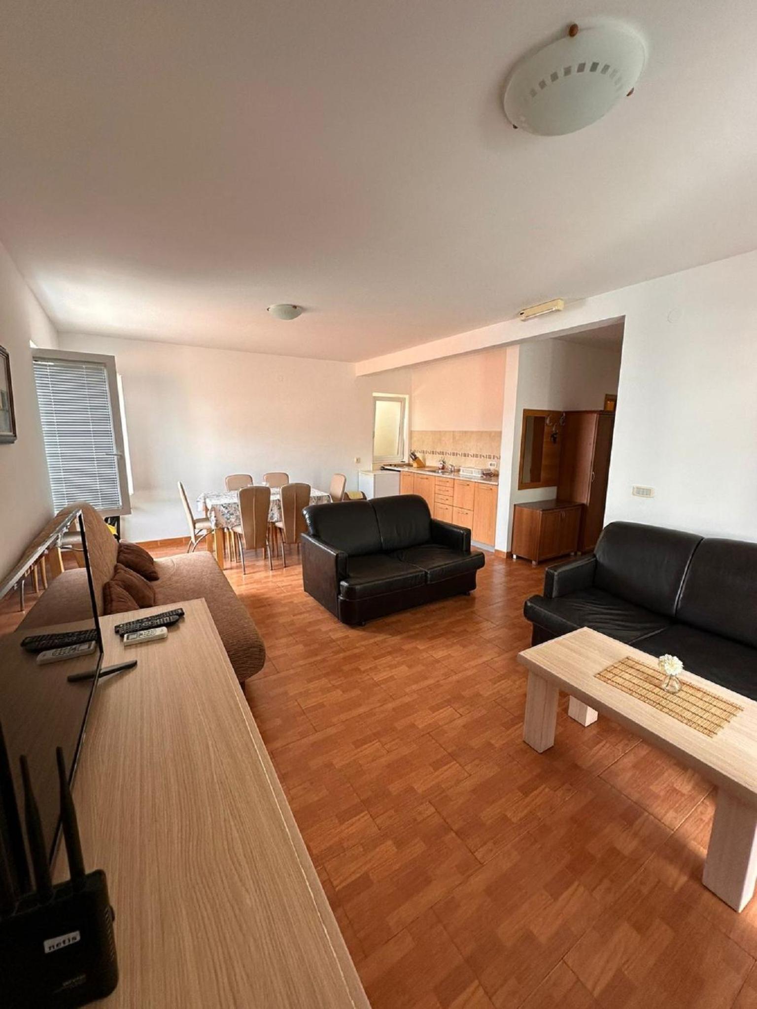 Apartments Djuro