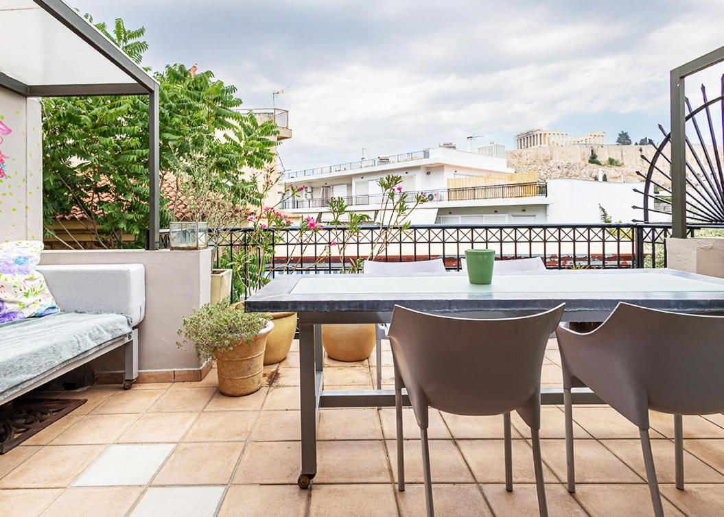 Arthome Acropolis