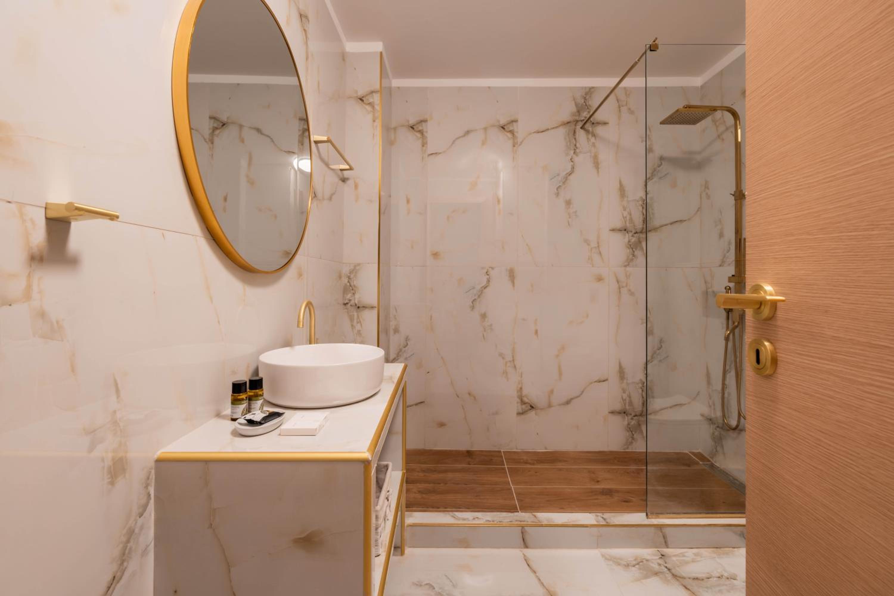 Rovertou Galli 3-5 by Athens Concept Residences