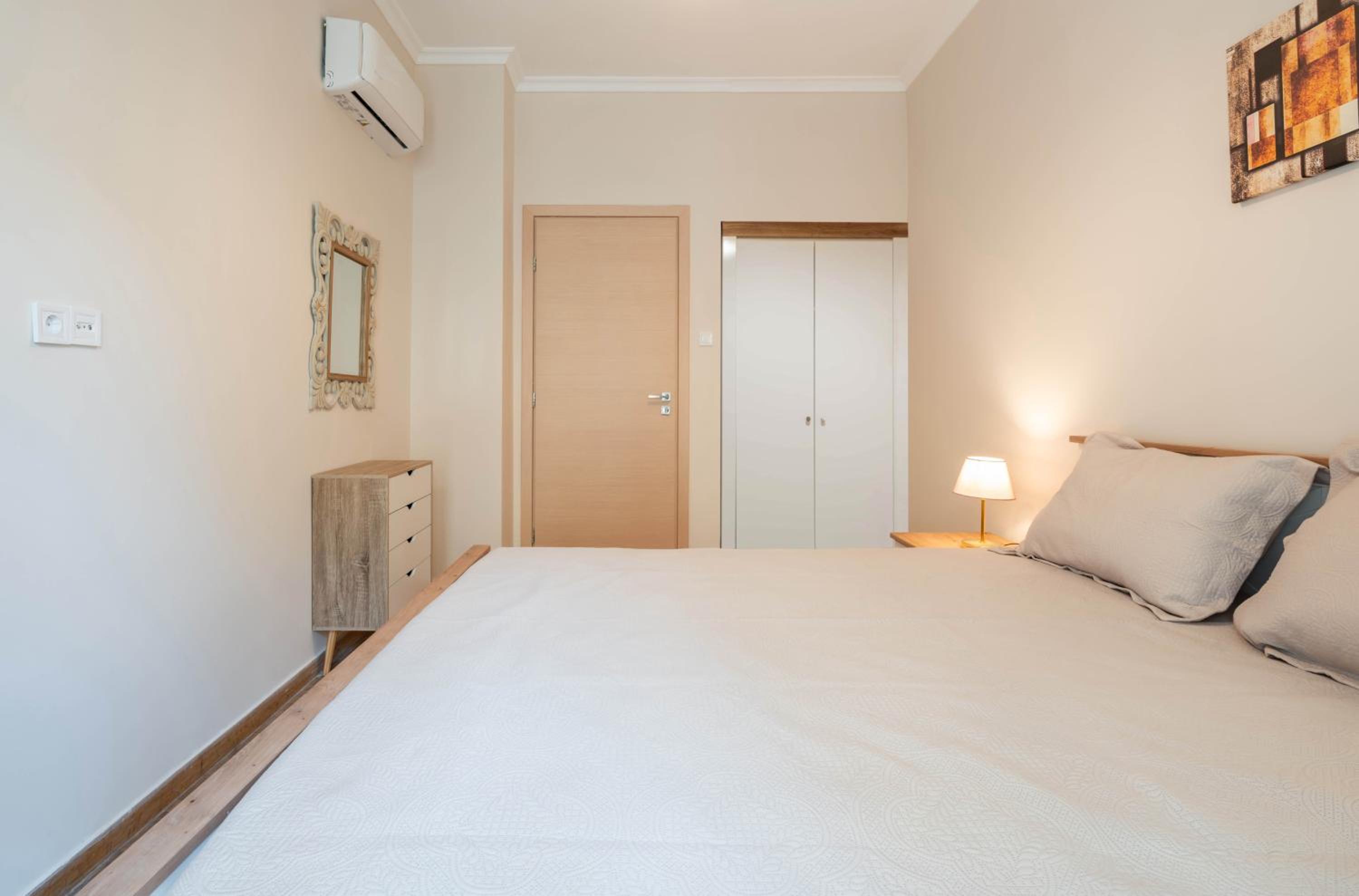 Rovertou Galli 3-5 by Athens Concept Residences