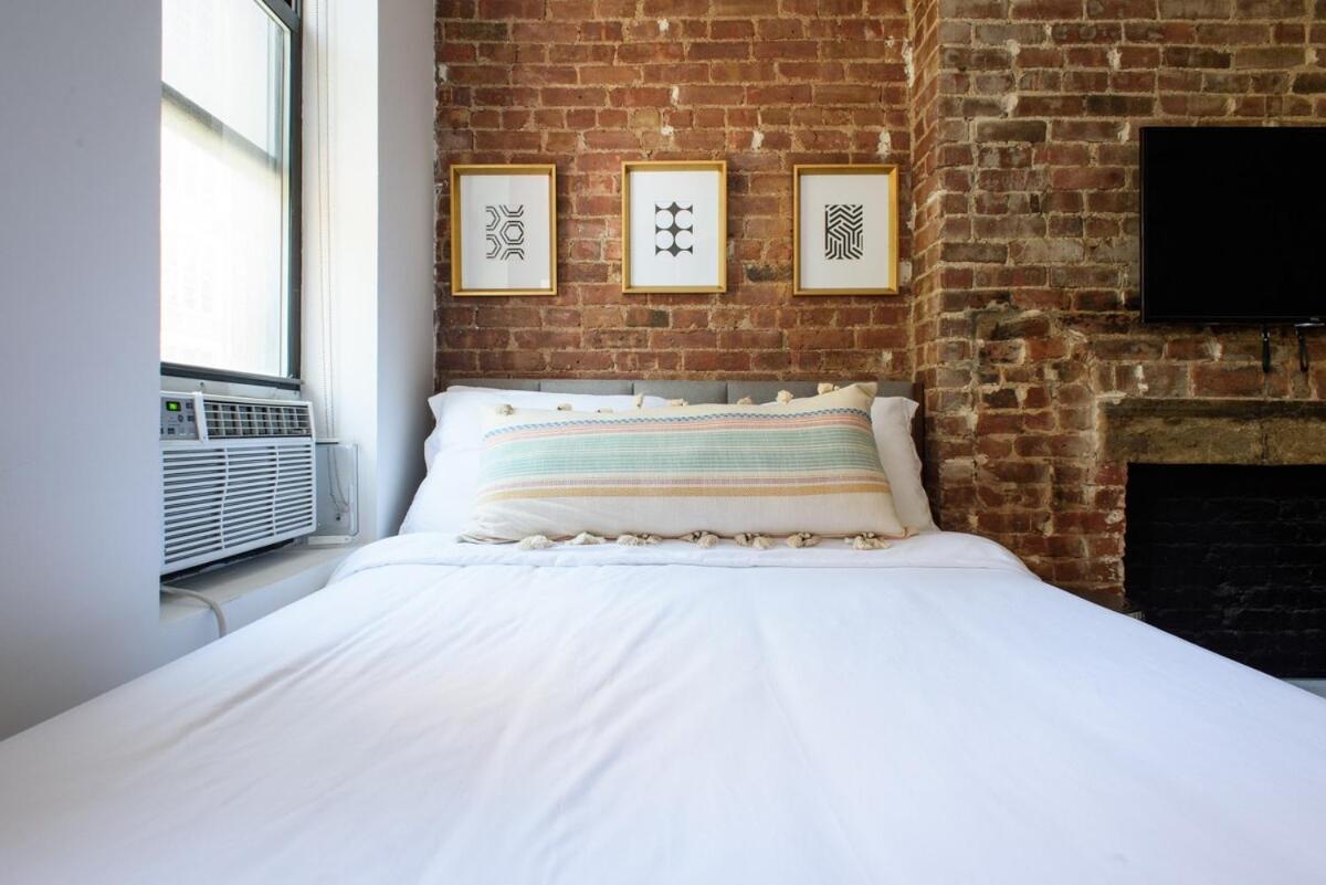 24-10 Studio Prime Gramercy WD in Unit