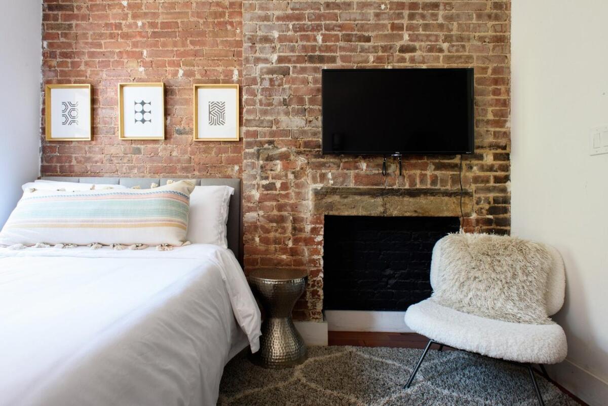 24-10 Studio Prime Gramercy WD in Unit