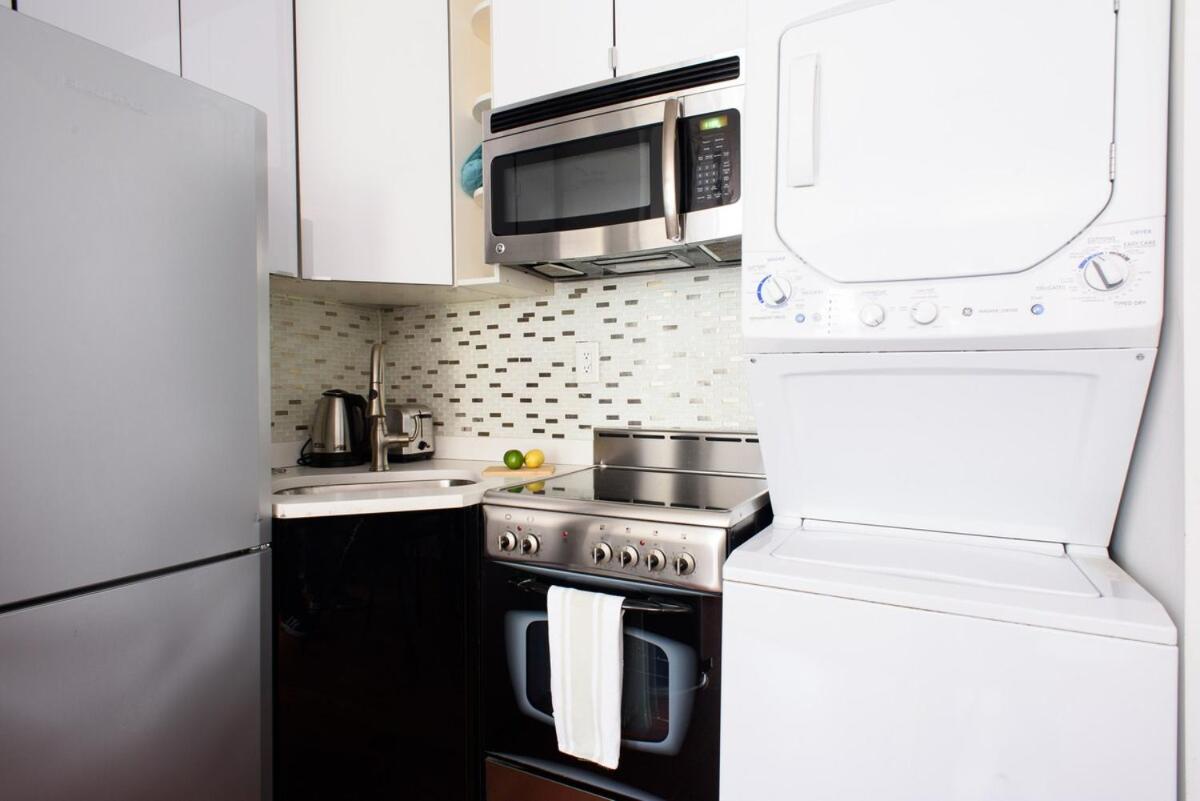 24-10 Studio Prime Gramercy WD in Unit