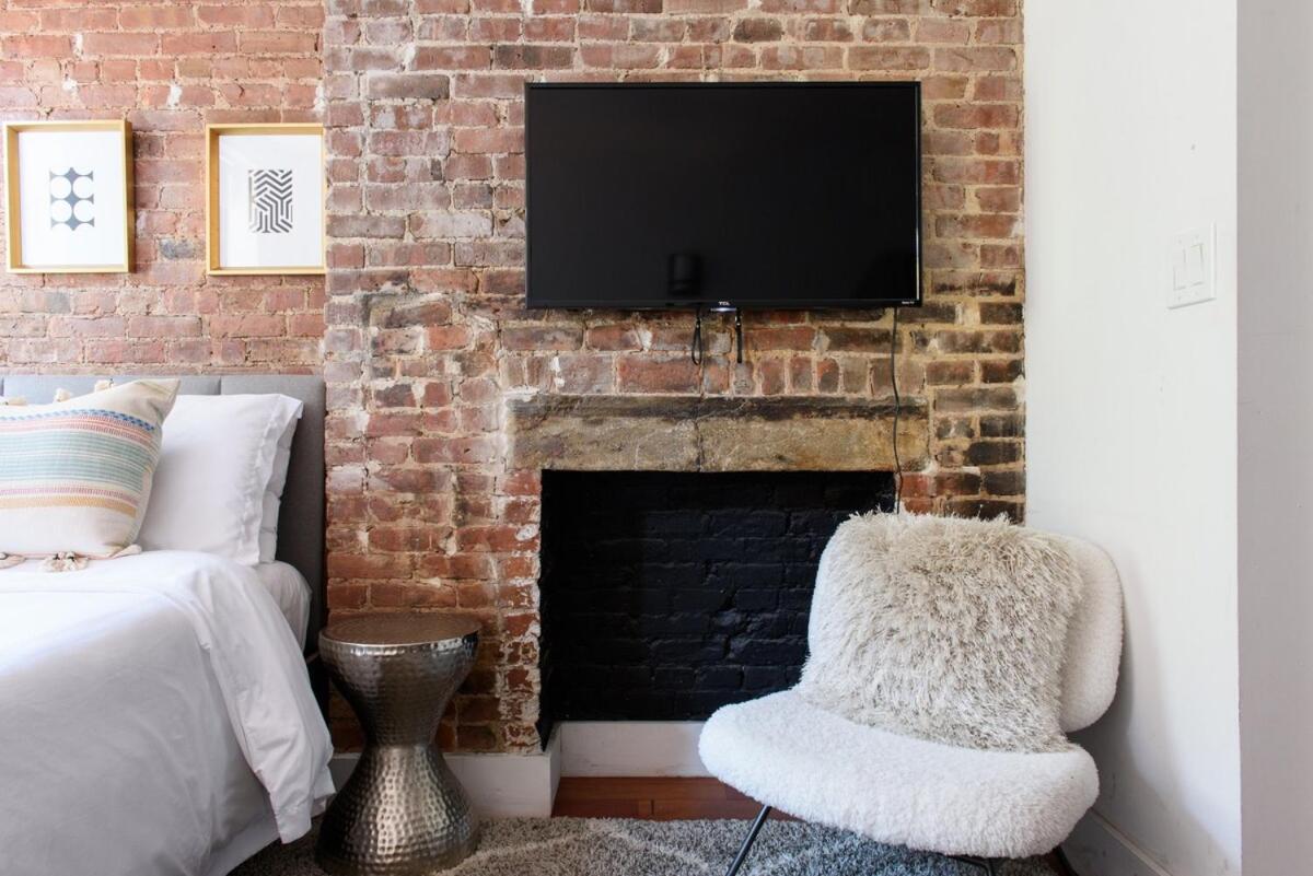 24-10 Studio Prime Gramercy WD in Unit