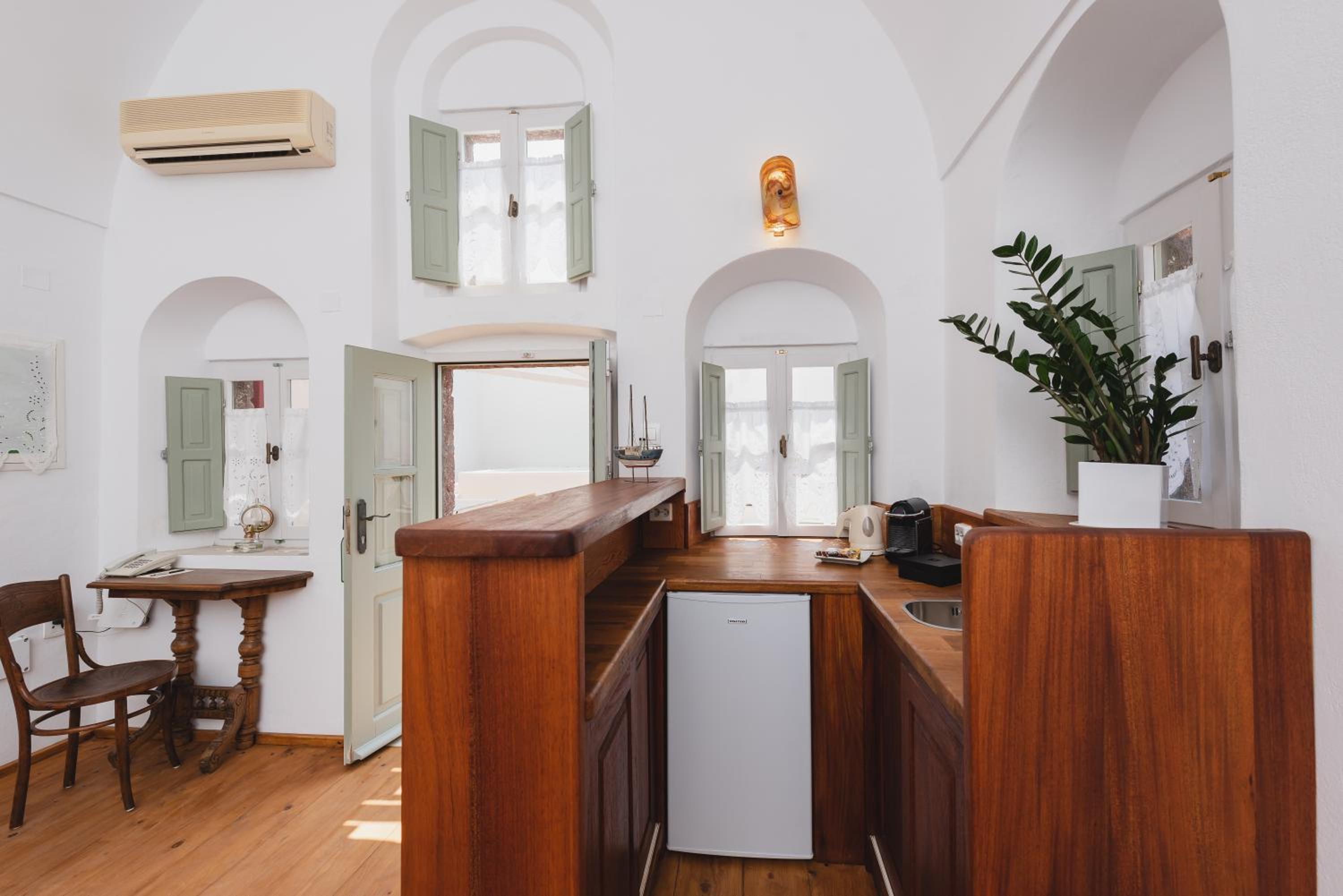 Oia Vacations - Fanari Villas - Property Image 10