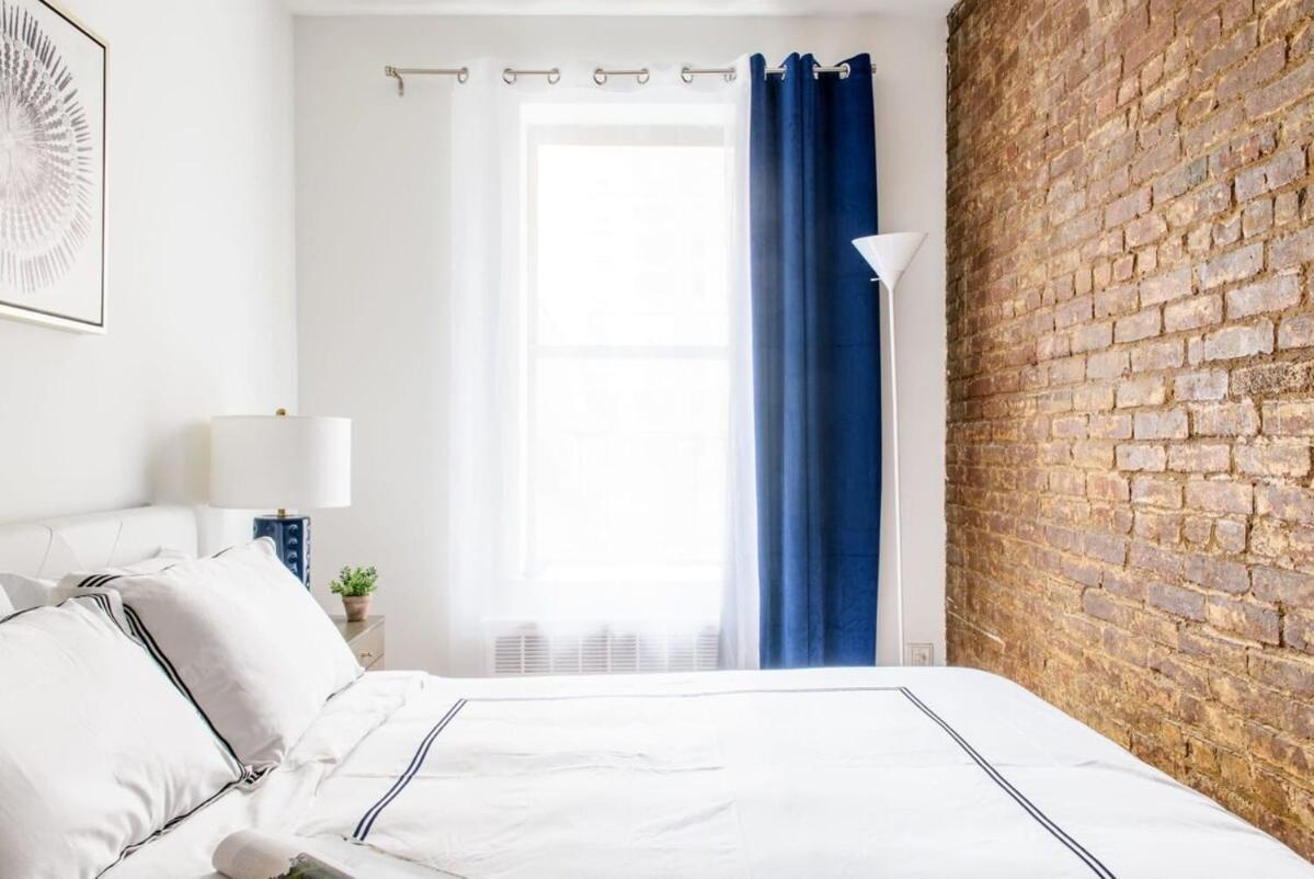26-4B Newly Furnished 1BR W D Courtyard