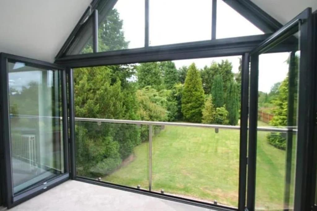 Luxury house in solihull view 3