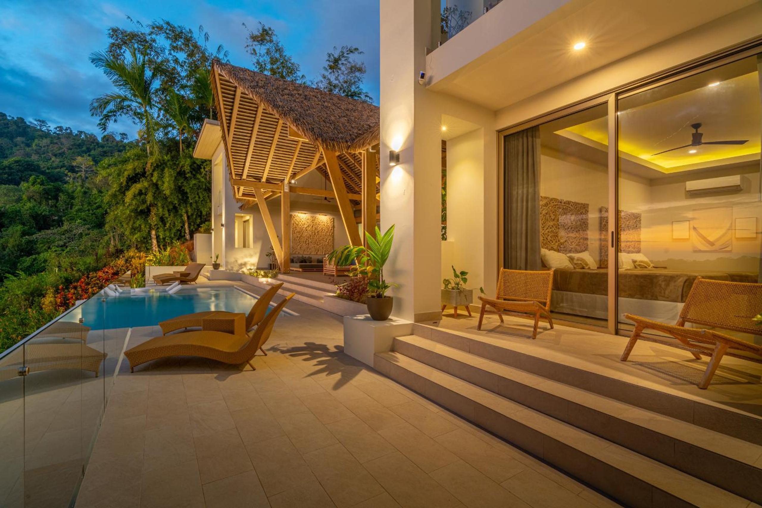 Casa Frenchie with Private Guesthouse - by Pura Villas