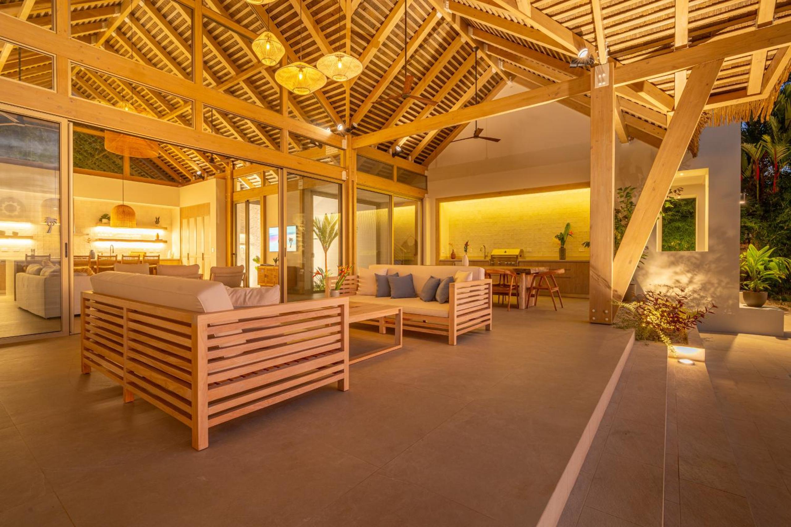Casa Frenchie with Private Guesthouse - by Pura Villas