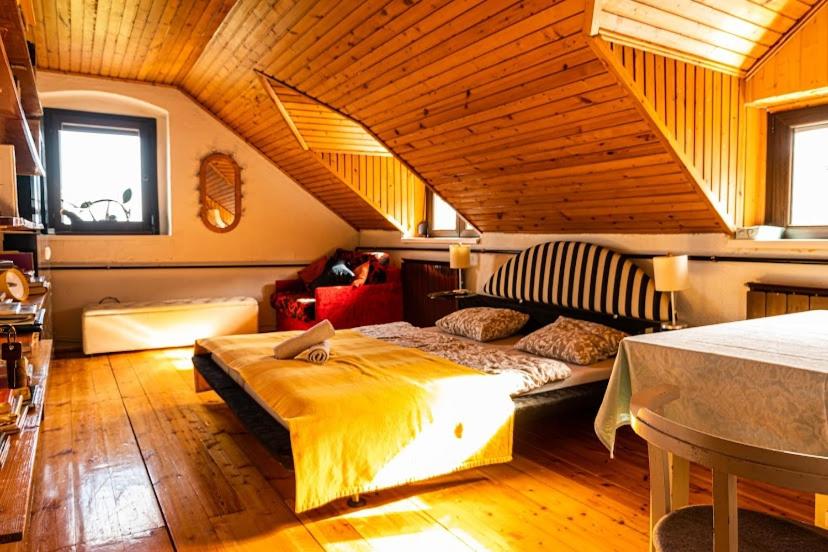 Inhauser Pincészet&Guesthouse&Restaurant