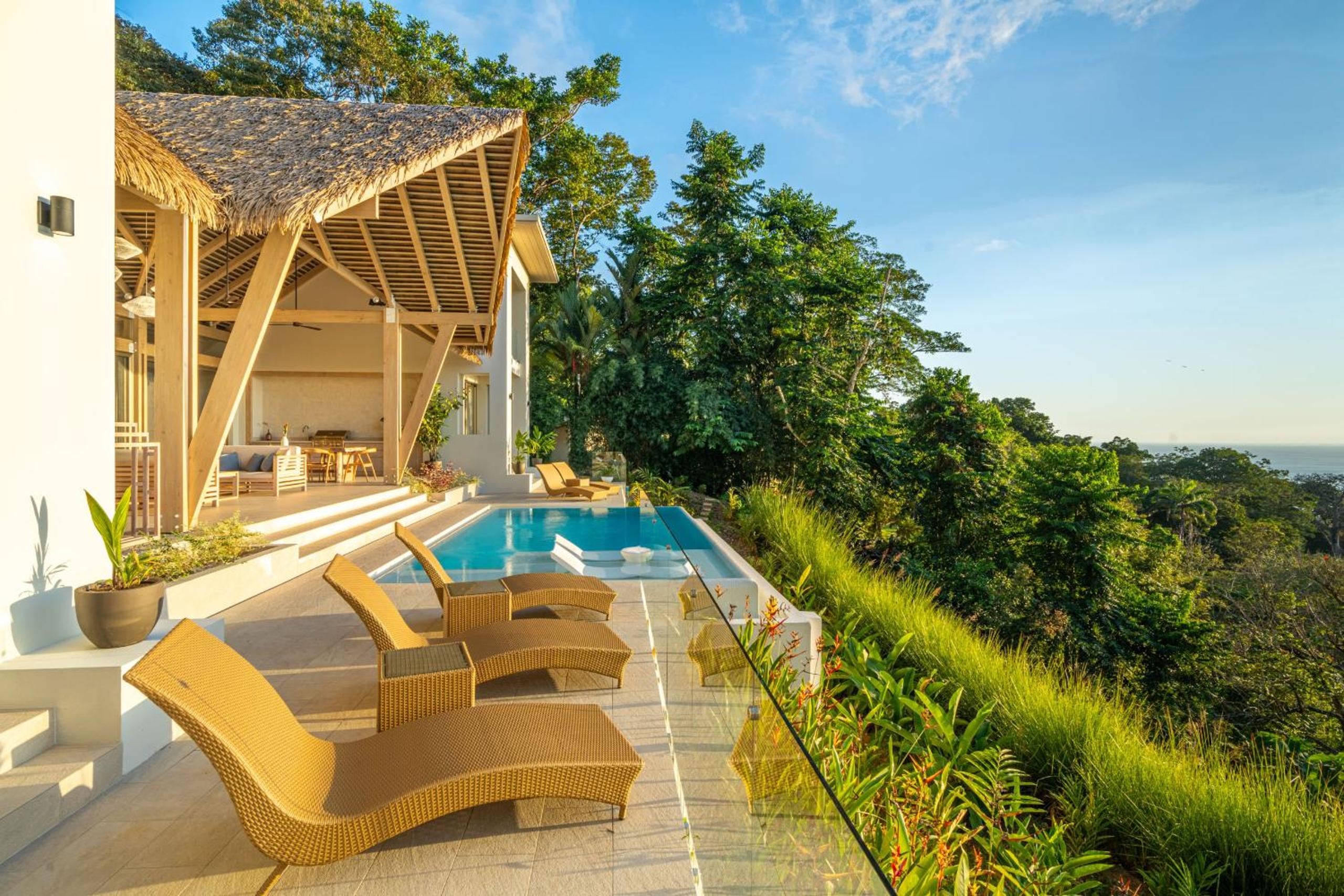 Casa Frenchie - by Pura Villas