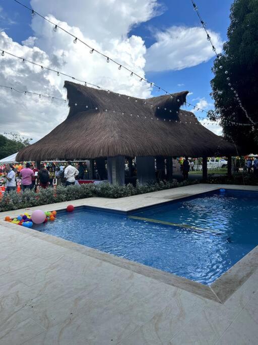 Hermosa cabaña la Promesa en Malambo.