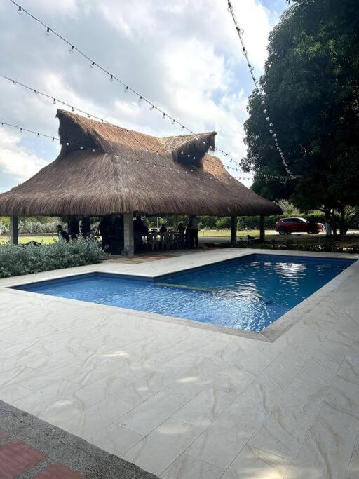 Hermosa cabaña la Promesa en Malambo.