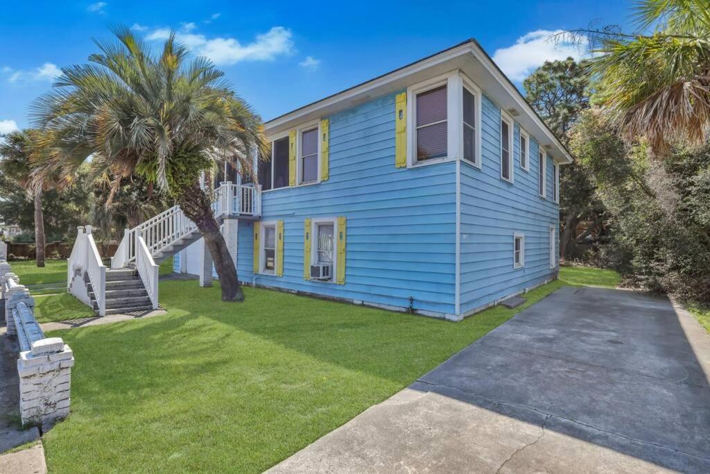 Pineapple by the Sea, 3 BR home, STEPS to Beach view 3