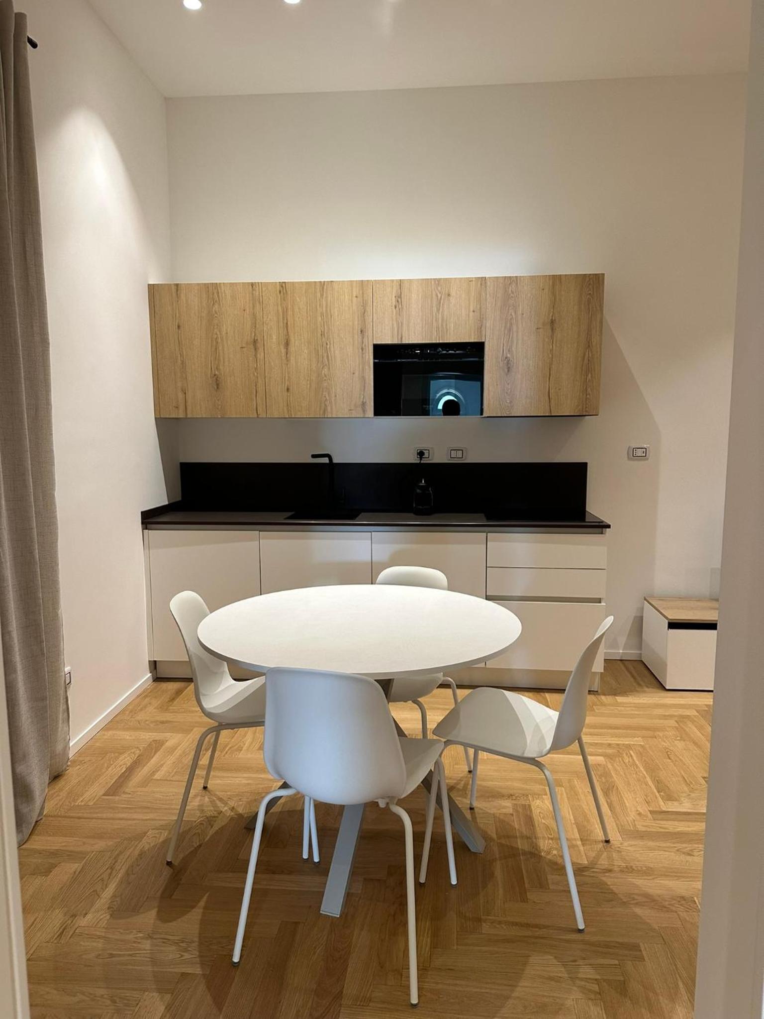 Lily Suite