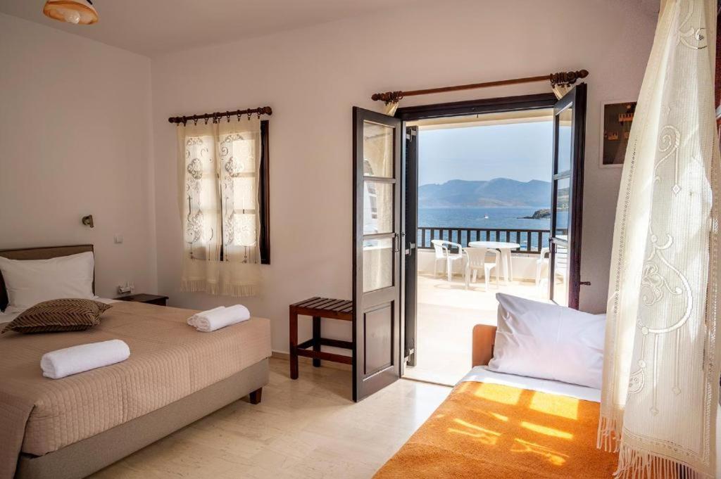 Pelagos Seafront Accommodation - George view 2