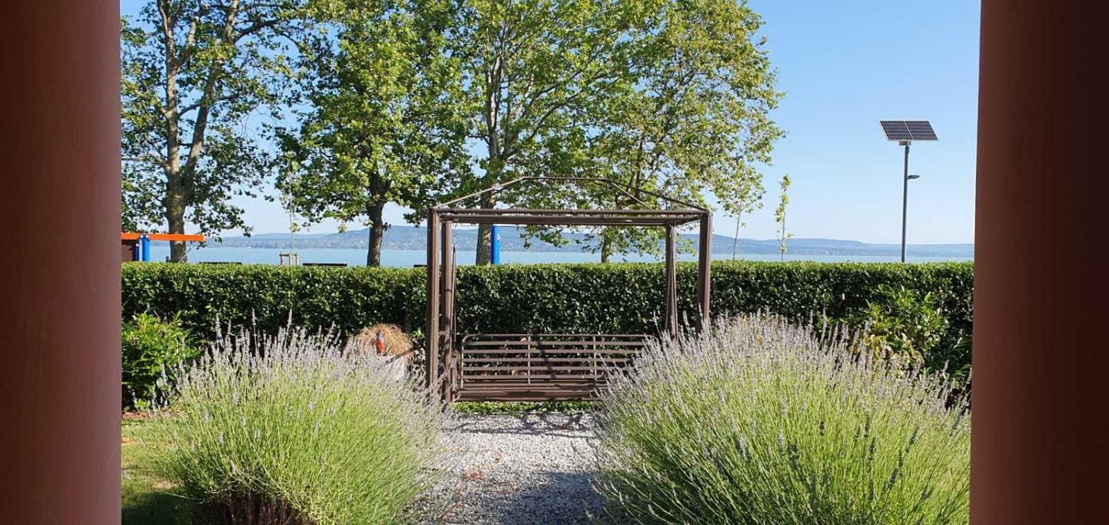 Tóparti Villa - Balatonboglár view 2