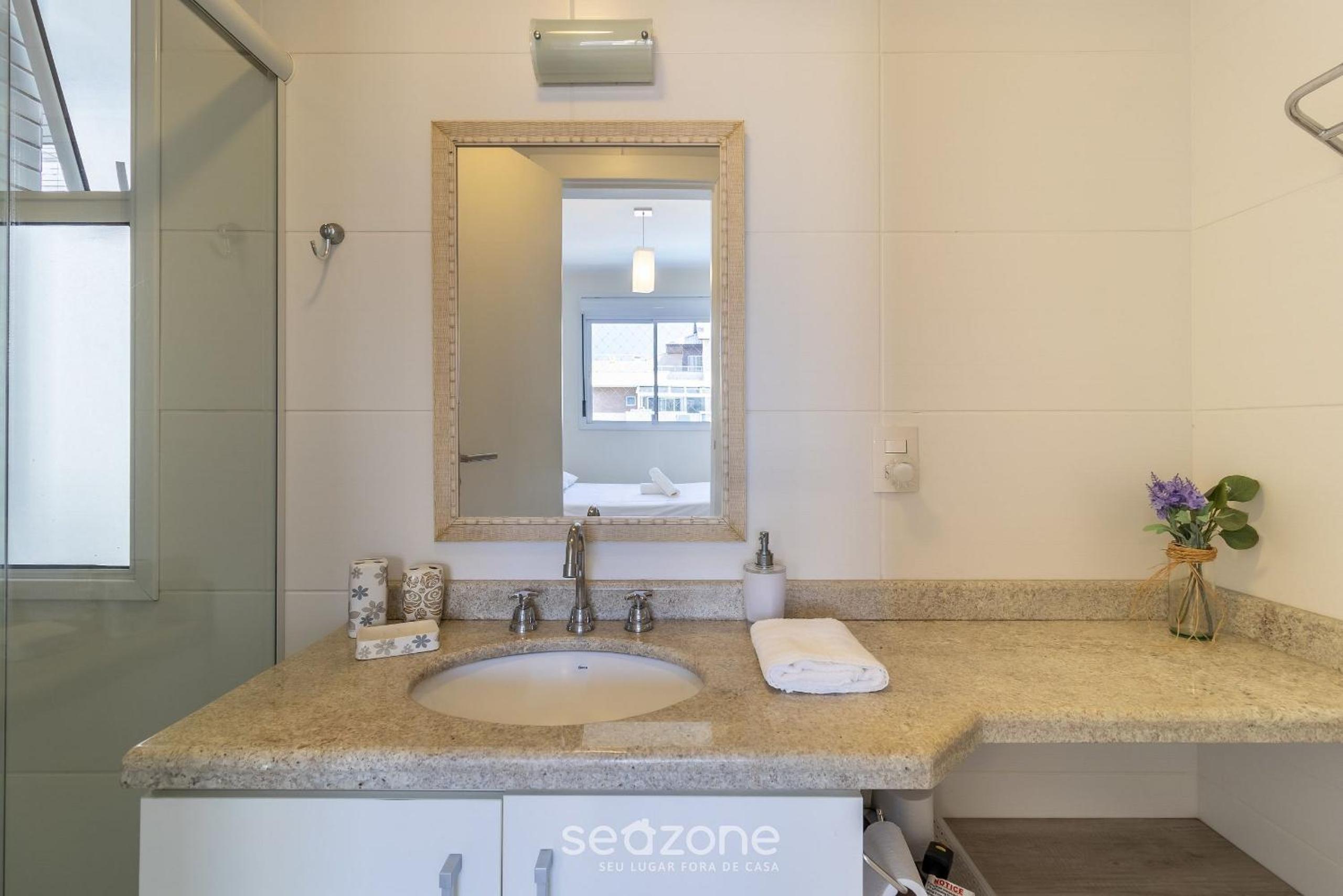 Apt w swimming pool 400m fr Campeche Beach RAP308