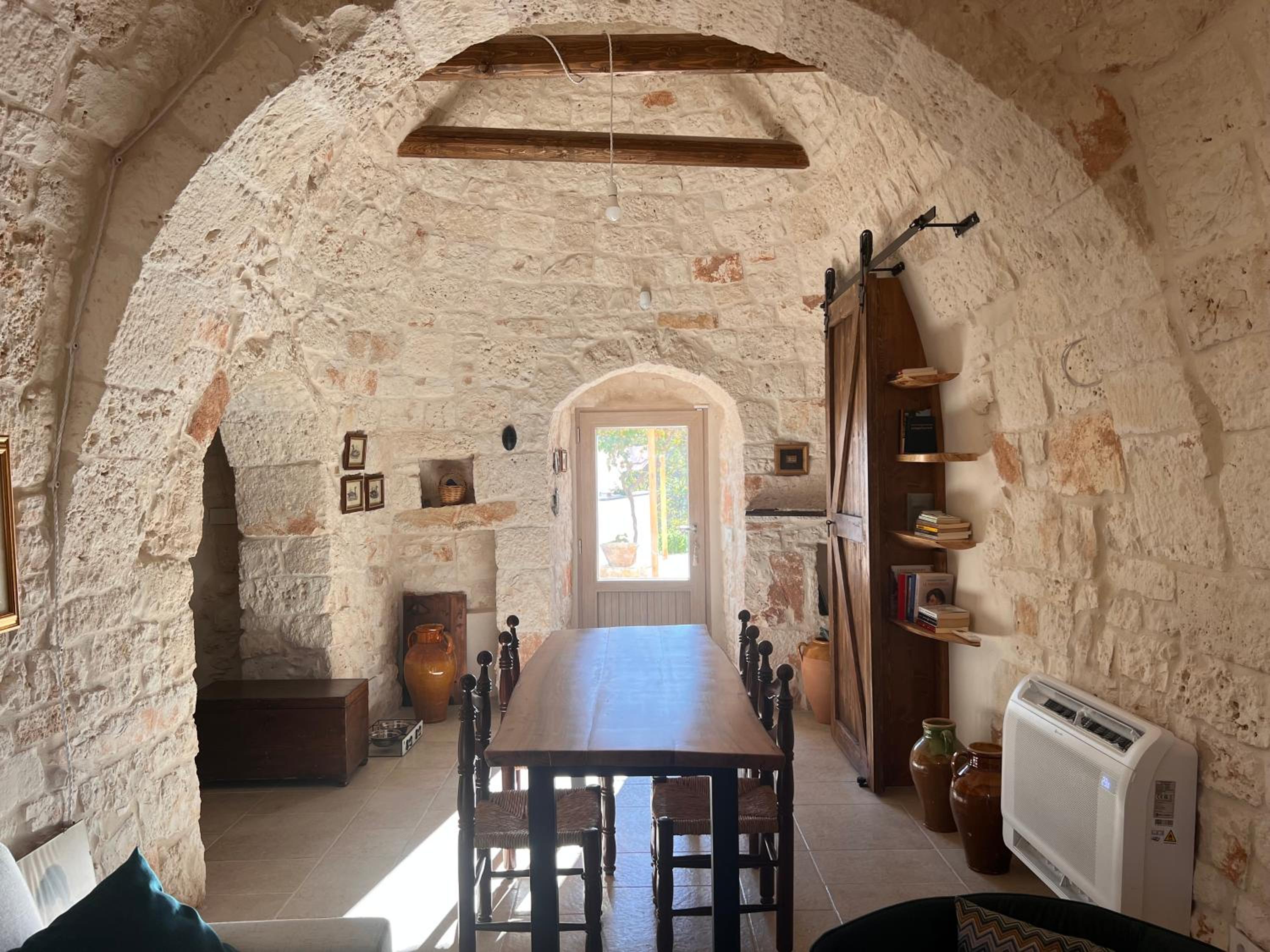 Trullo Villa Tre Piantelle view 3