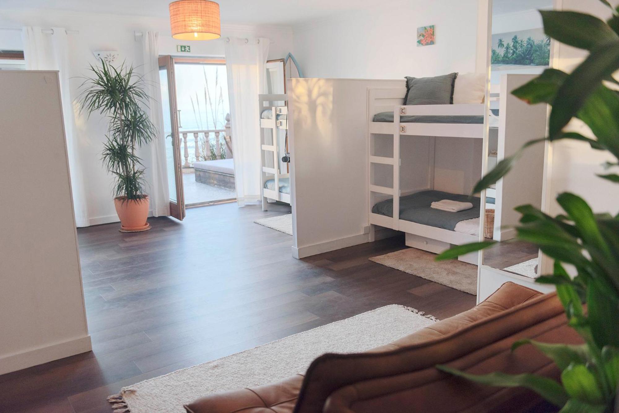Laneez Ericeira Surf House