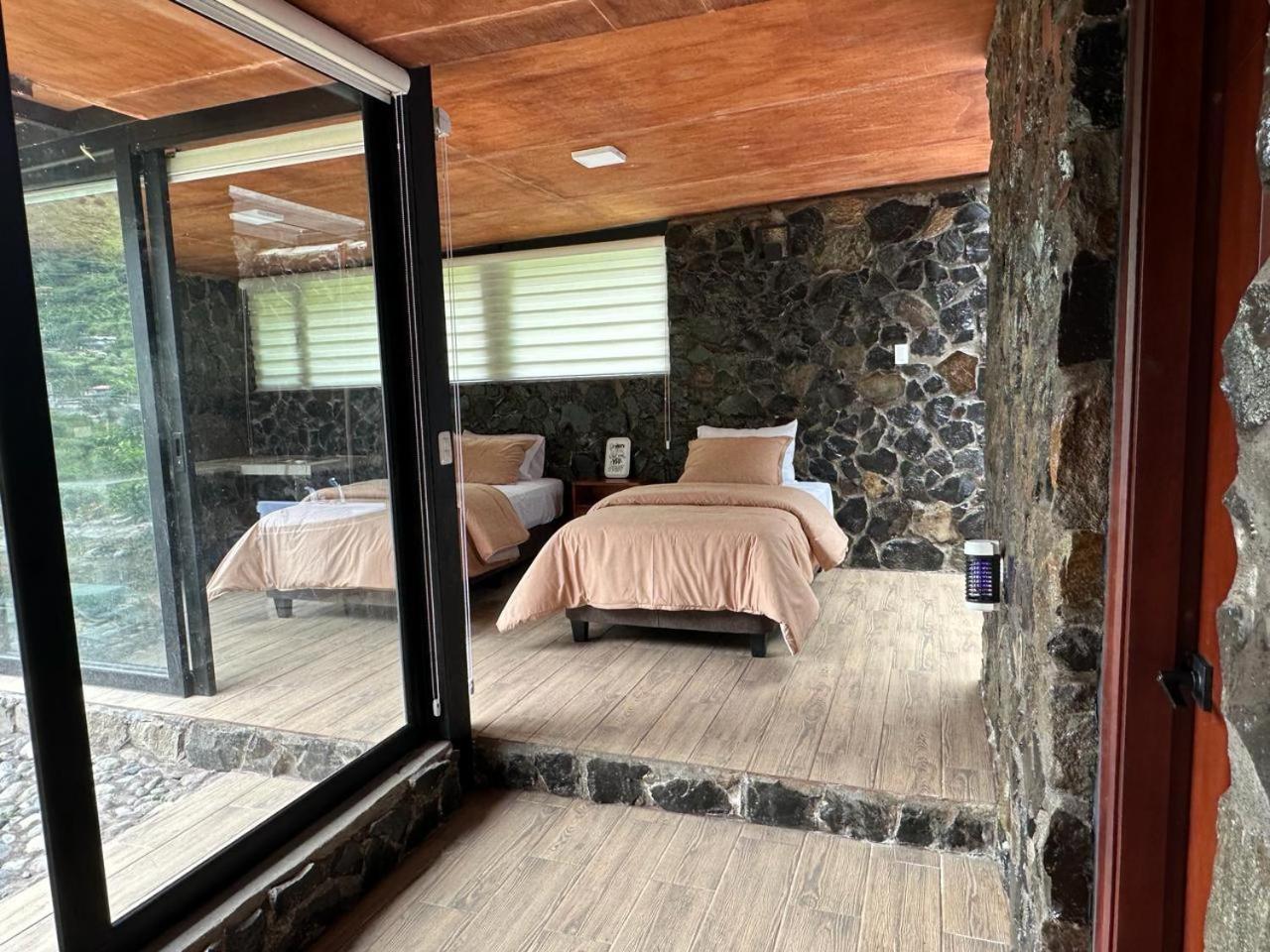 BAÑOS GLAMPING LEONORÈ