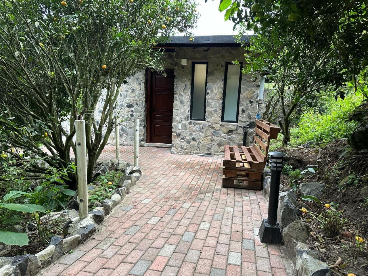 BAÑOS GLAMPING LEONORÈ