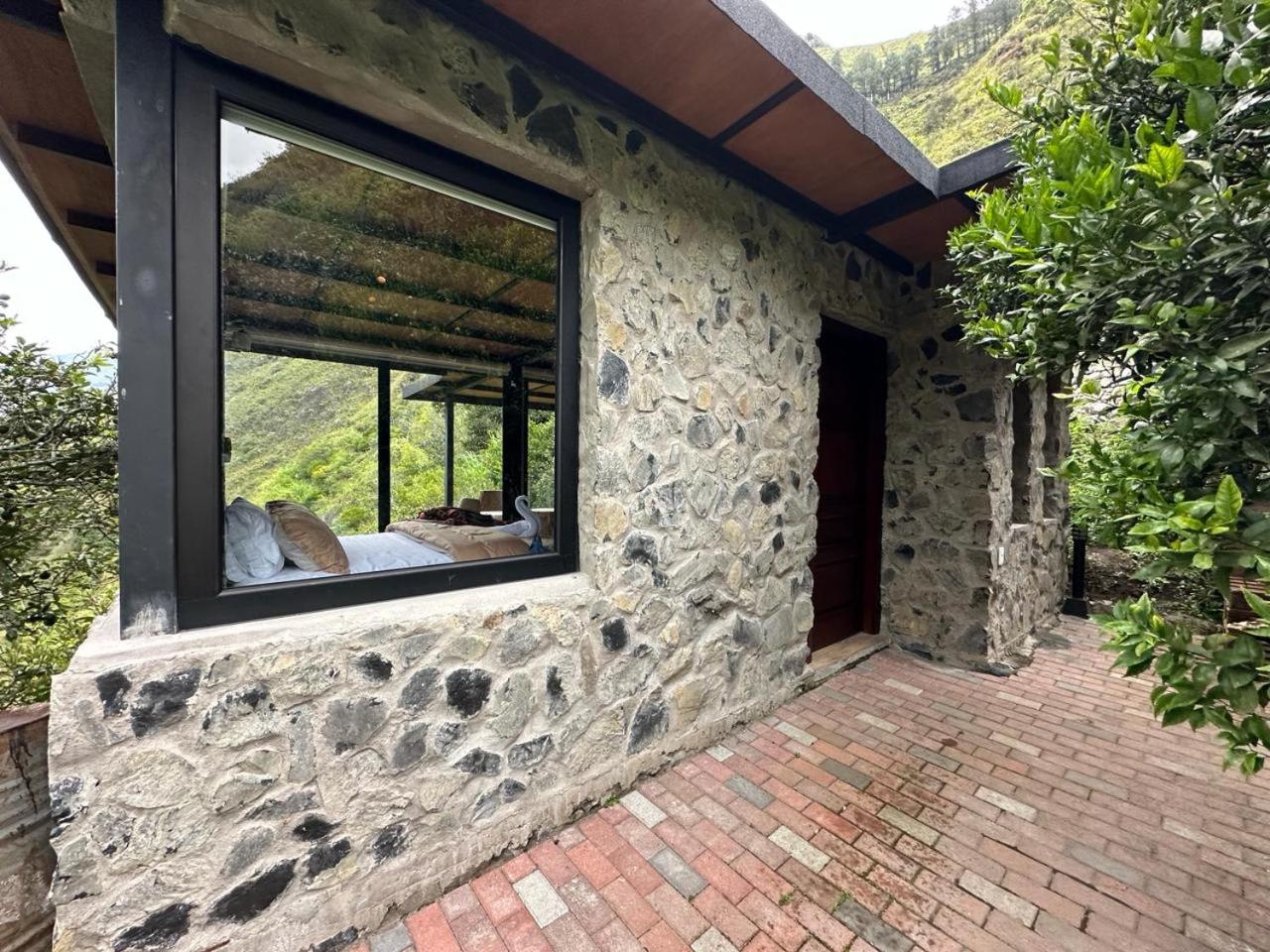 BAÑOS GLAMPING LEONORÈ