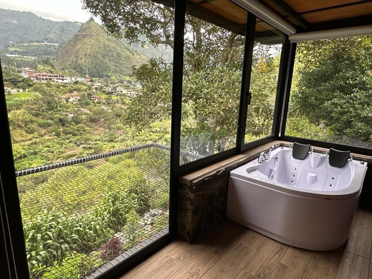 BAÑOS GLAMPING LEONORÈ