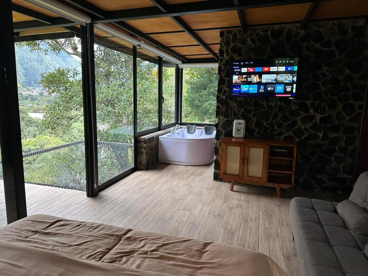 BAÑOS GLAMPING LEONORÈ