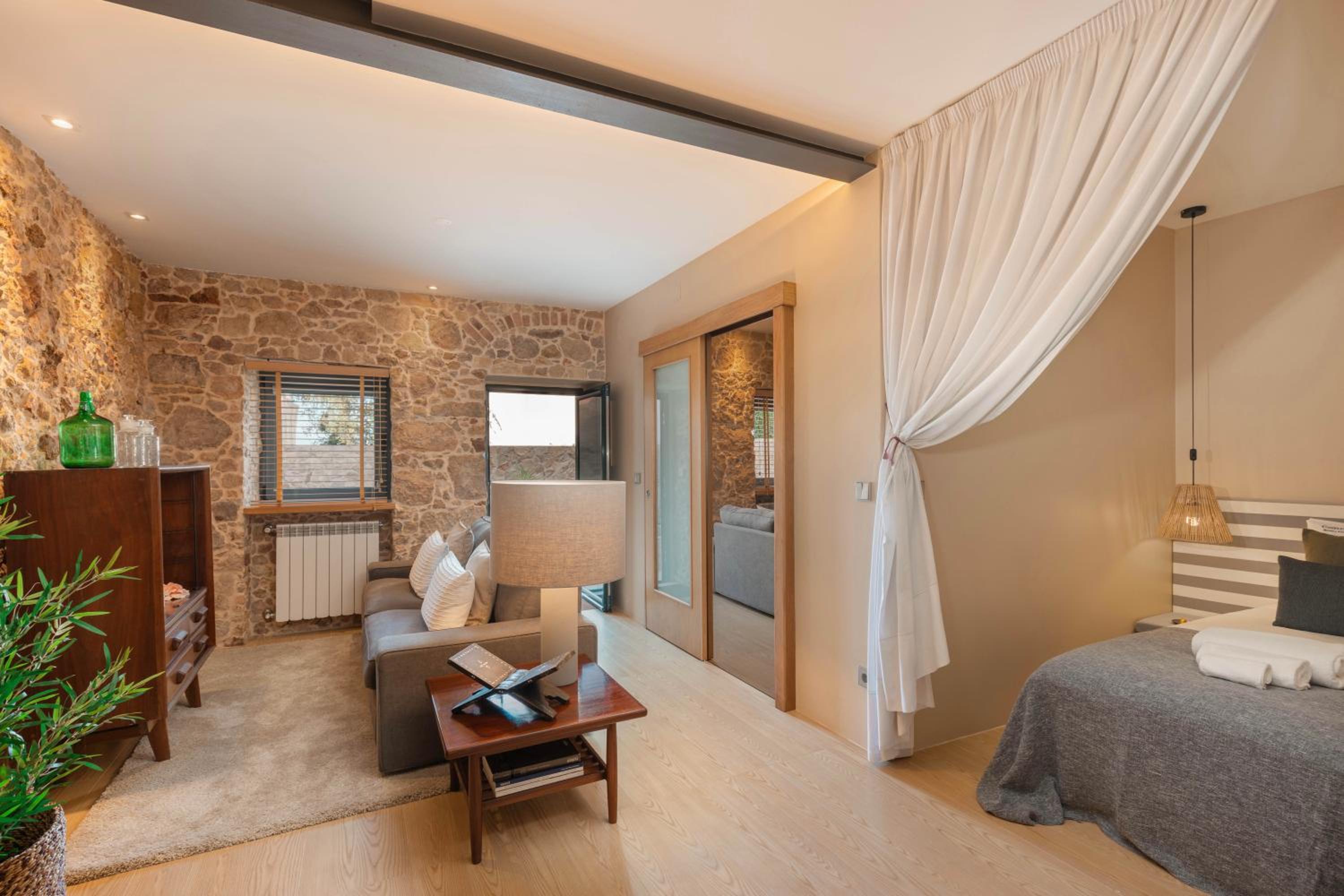 Confluentia H&A - Luxury XIII Century Loft House view 3