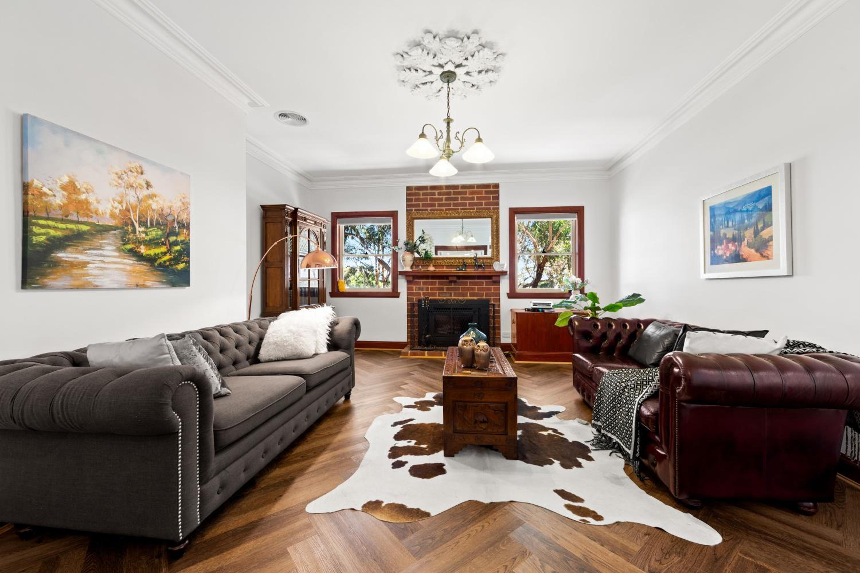 10BR Great Ocean farmstay for 20 people