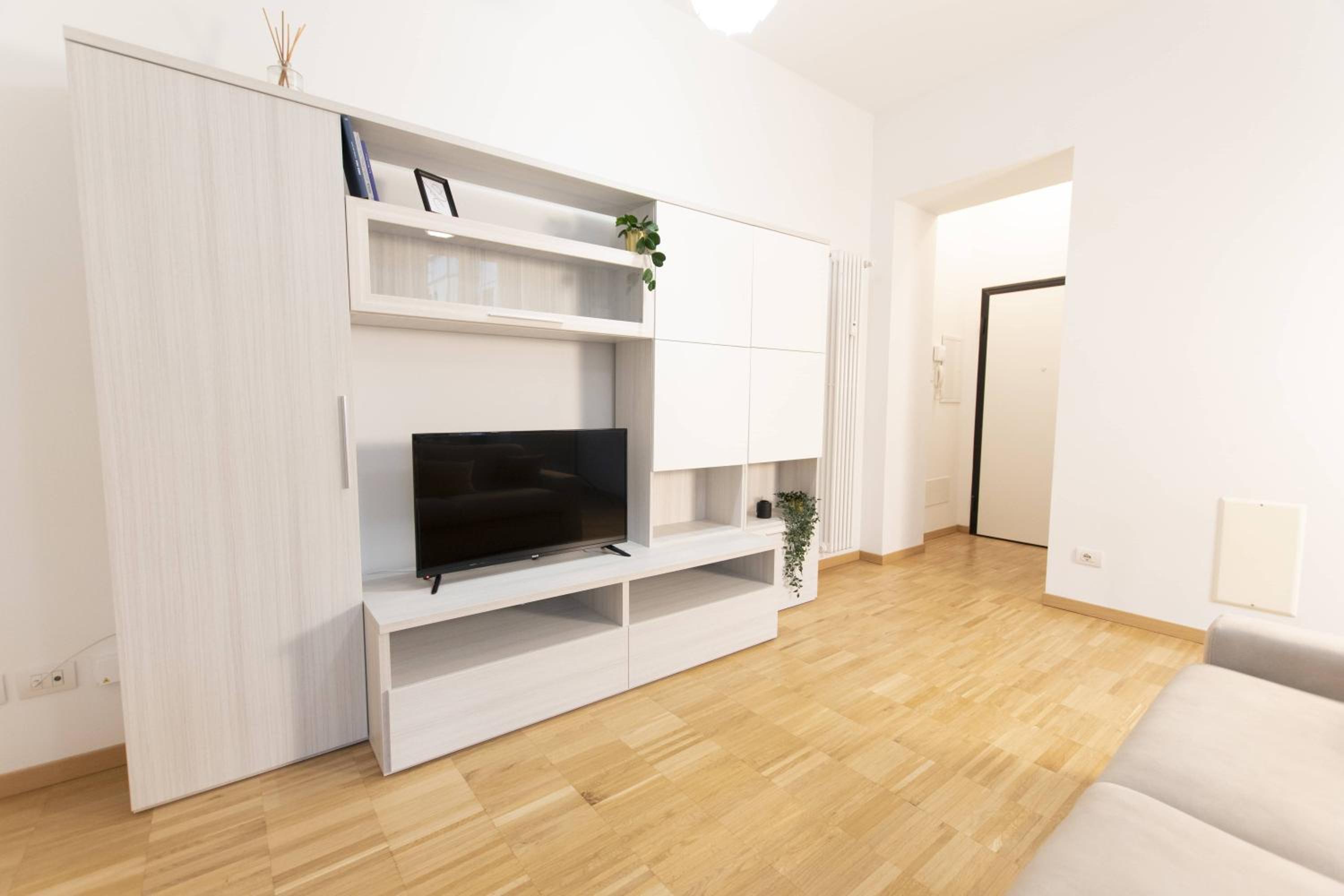 We Home - Premuda Boutique, Milano