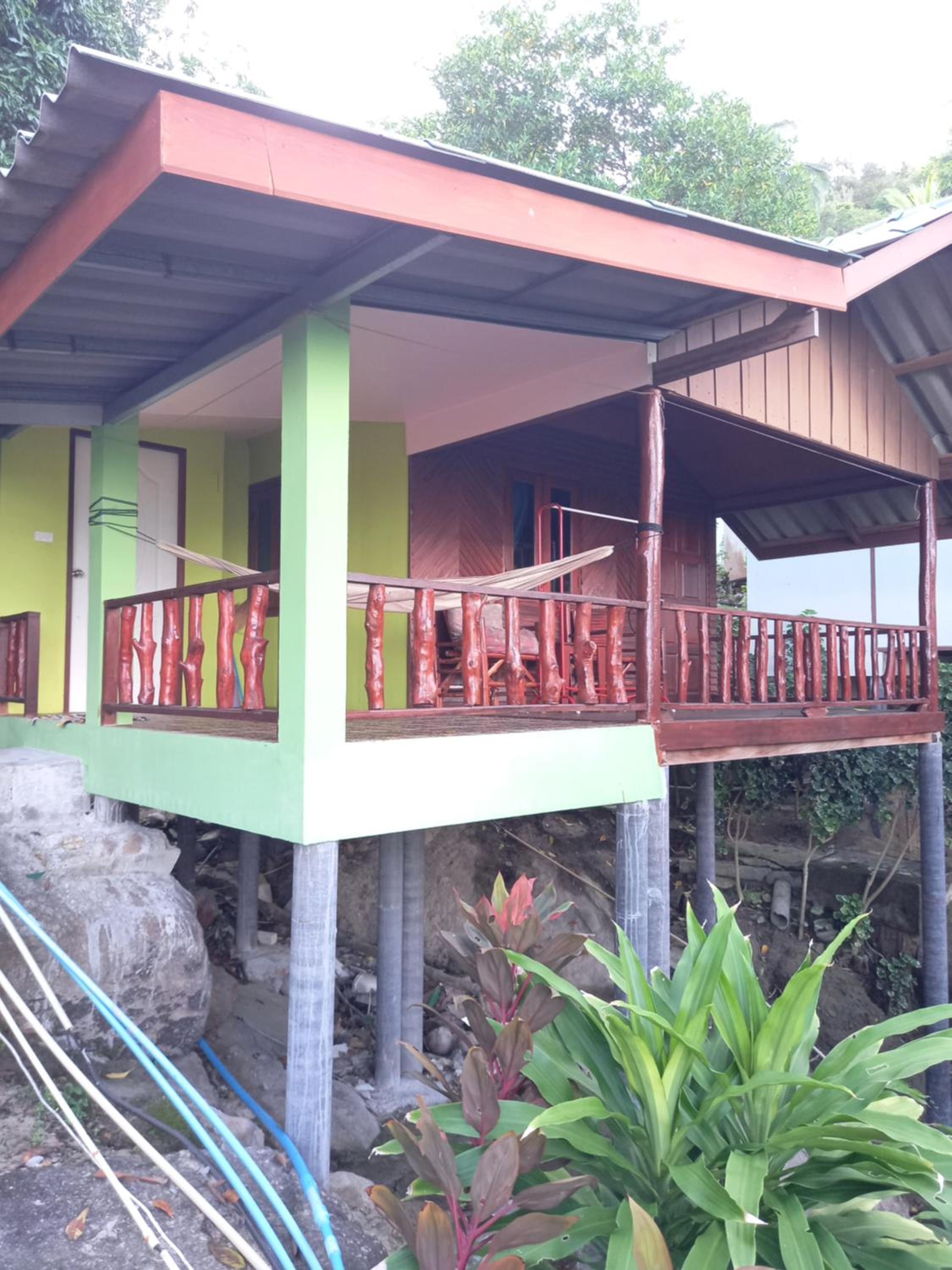 Easy Life Bungalows