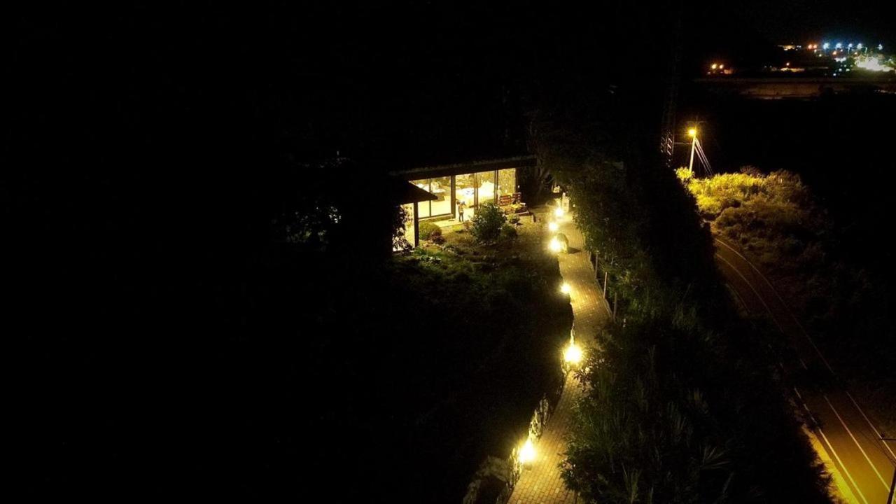 BAÑOS GLAMPING LEONORÈ