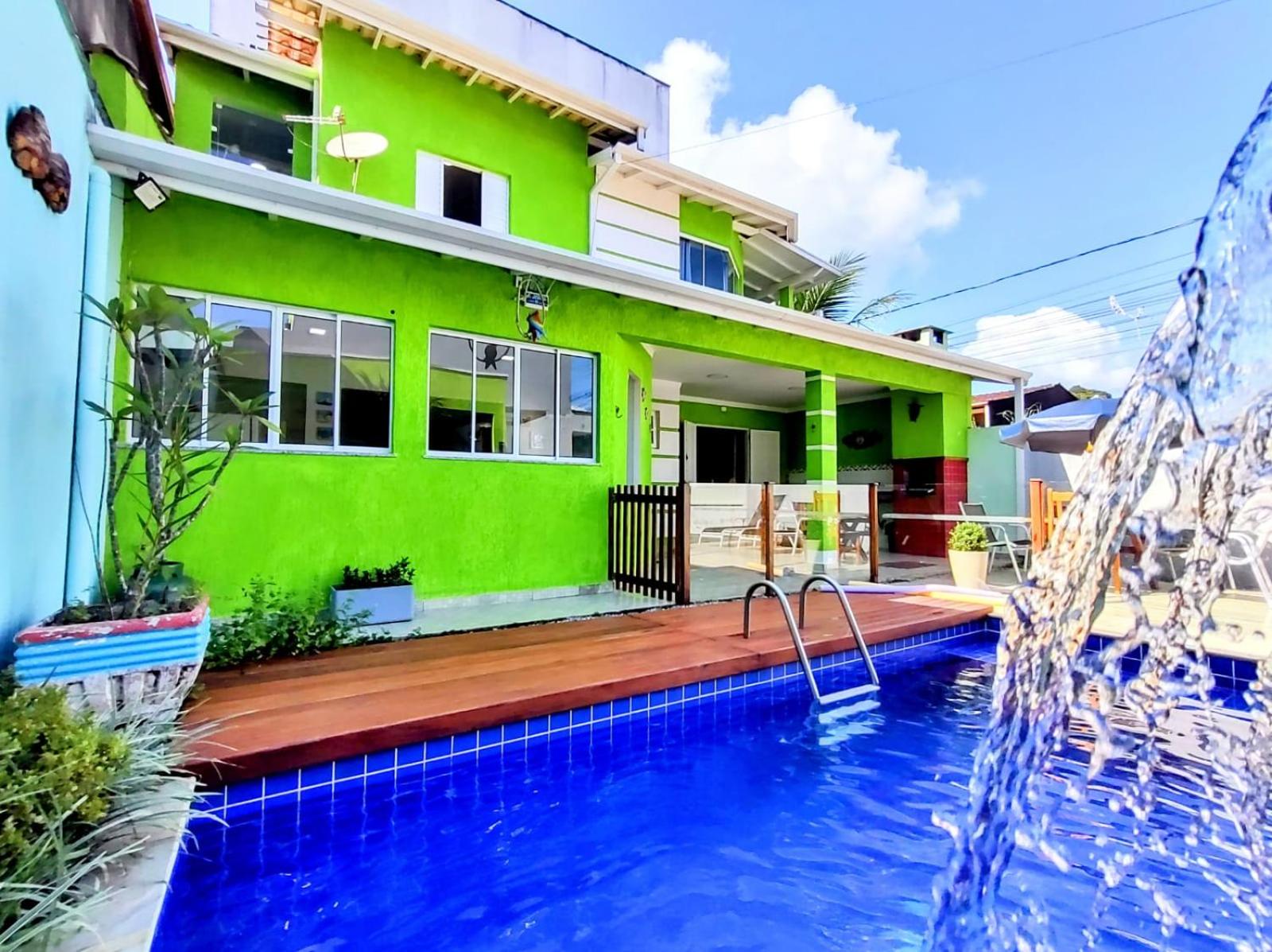 casa com piscina