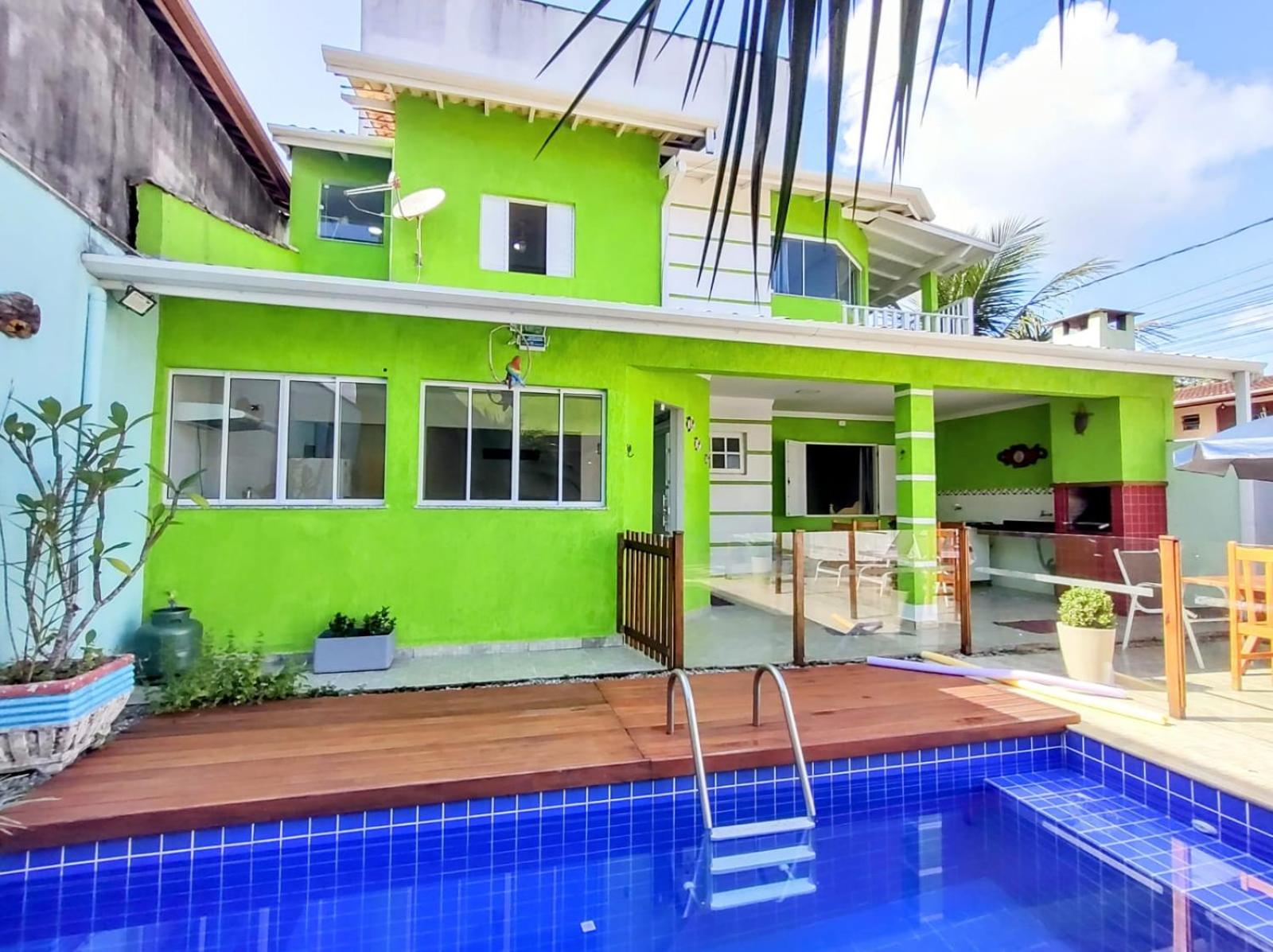 casa com piscina
