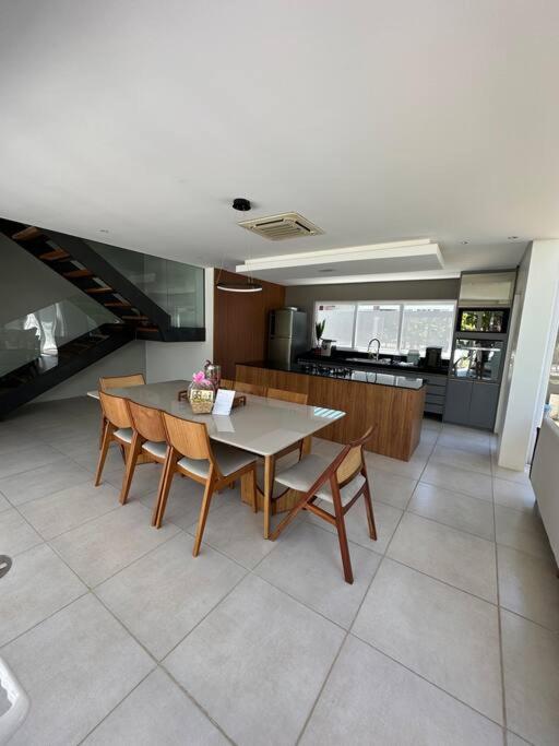 Casa exclusiva, próximo à Maceió.