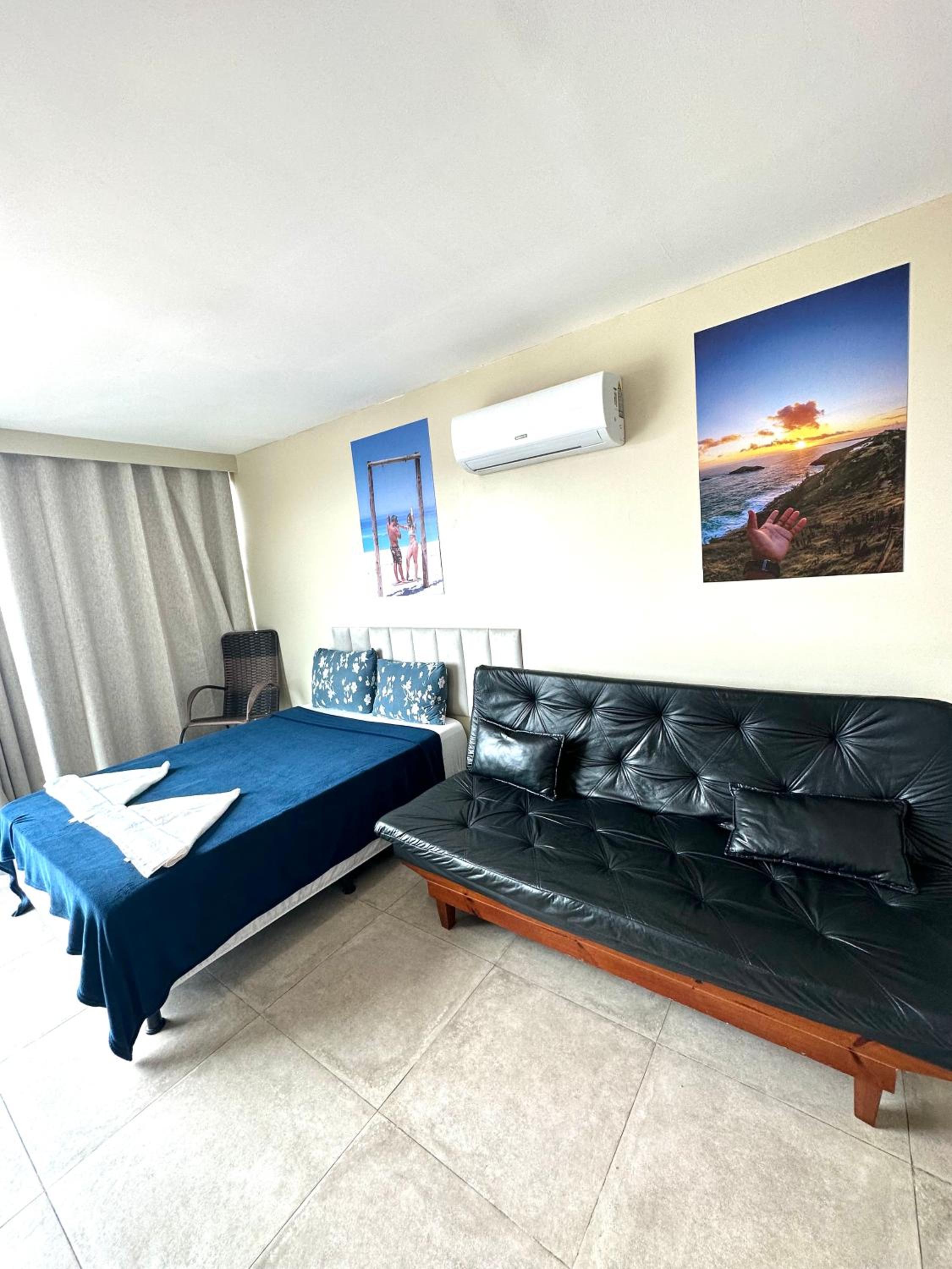 Apartamento com 2 quartos até 7 Pessoas- Orla da Praia Grande