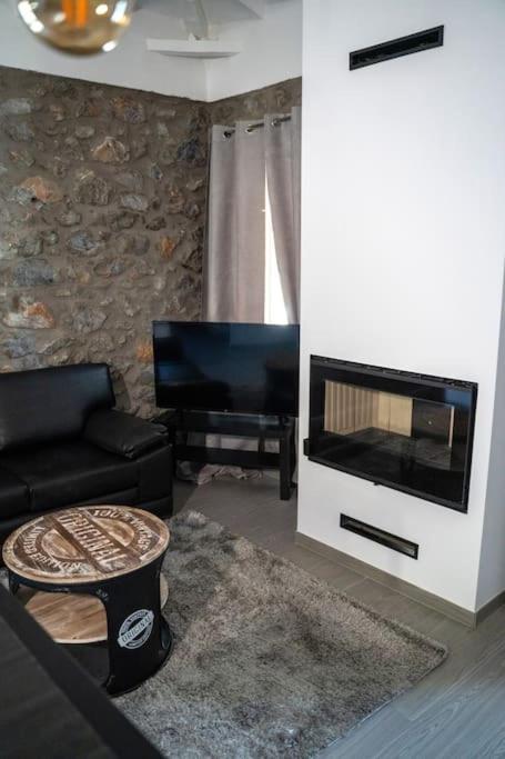 Triantos Guesthome Suite
