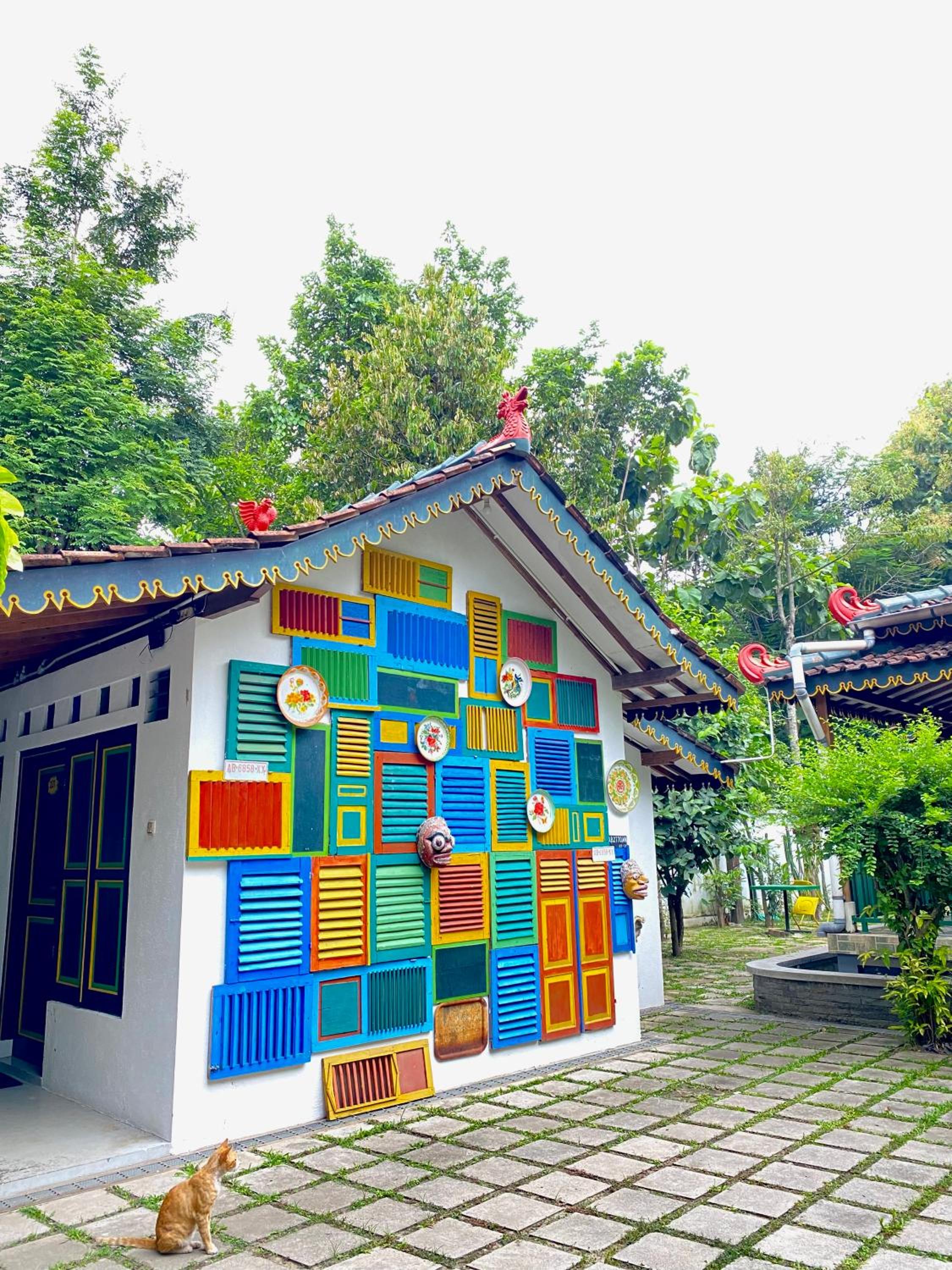 Sonosewu Guesthouse Syariah view 2